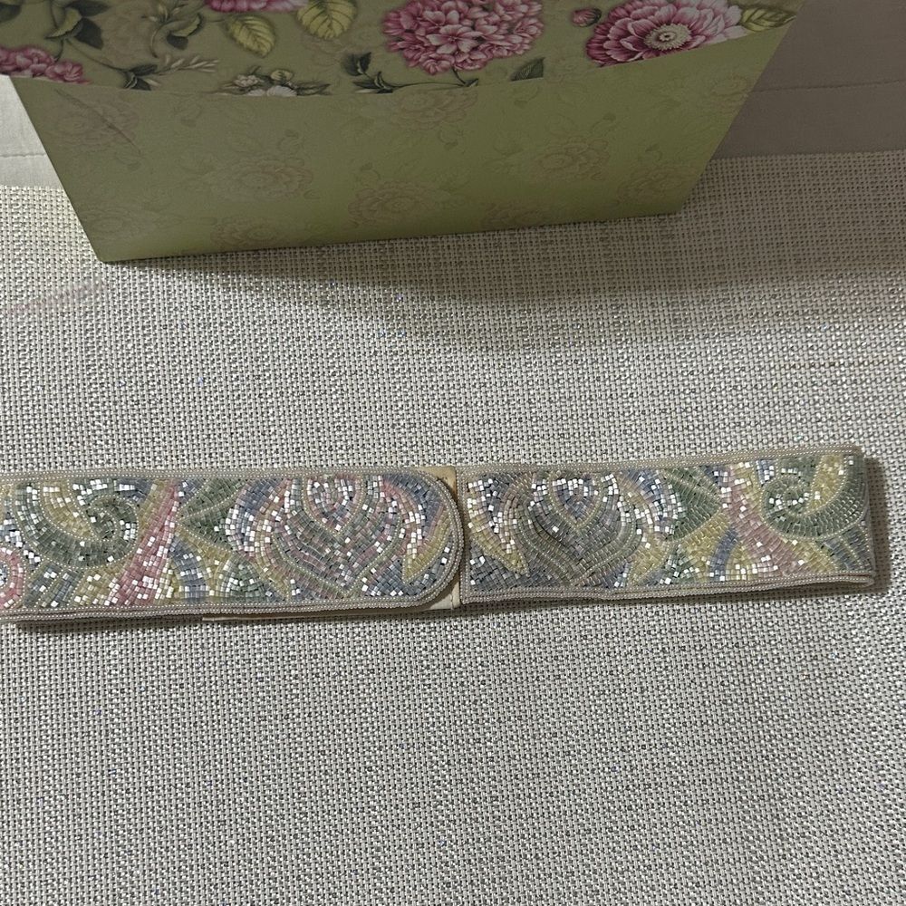 Vintage S Ivory Pink Green Yellow Blue Beaded Pastel Colored Wide Velcro Belt